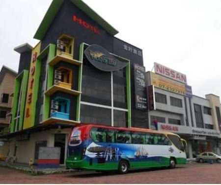 Golden Leaf Hotel Danga Bay Johor Bahru Exterior photo